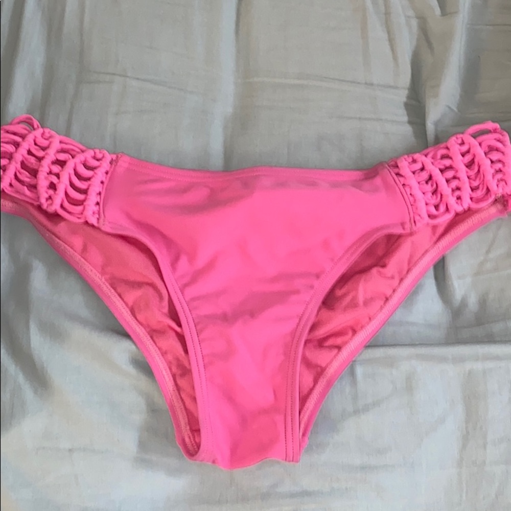 Pink bottoms